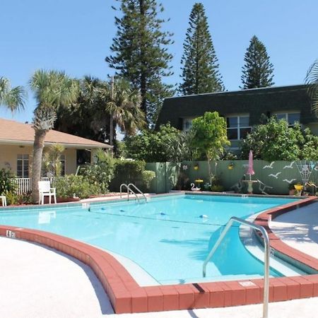 Gulf Gardens Cottage #3 Сейнт Пийт Бийч Екстериор снимка