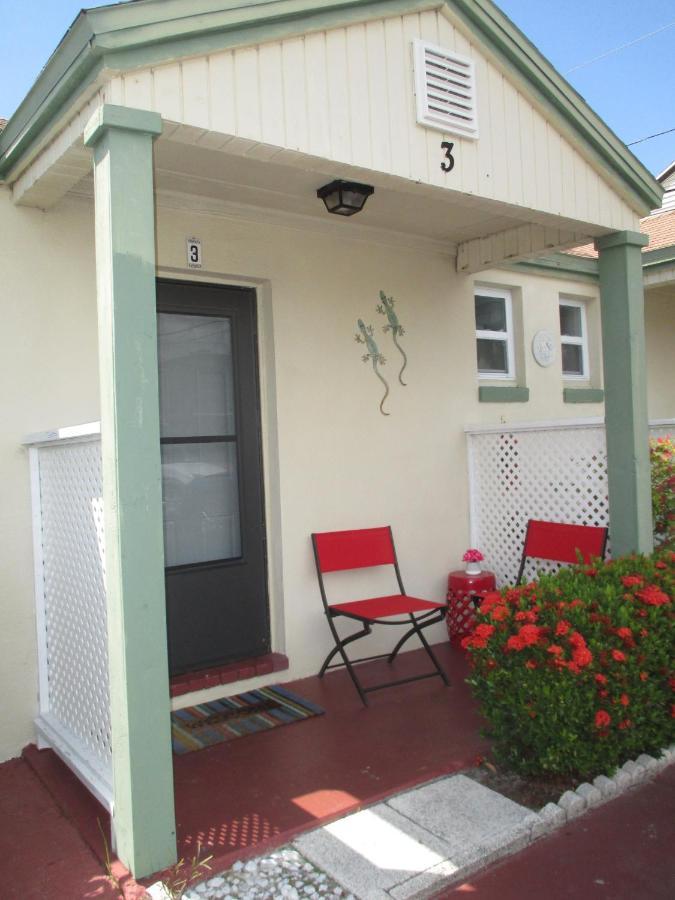 Gulf Gardens Cottage #3 Сейнт Пийт Бийч Екстериор снимка